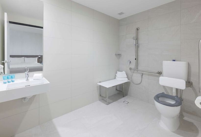 Отель Best Western Queen Victoria Market