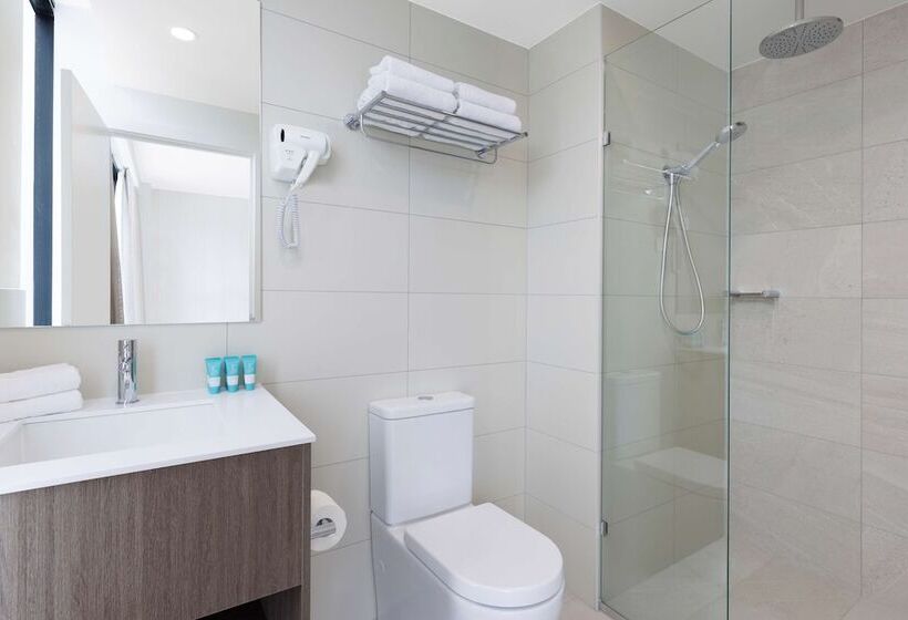 Отель Best Western Queen Victoria Market