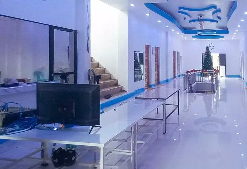 ホテル Reddoorz @ Scjs Inn Buug Sibugay