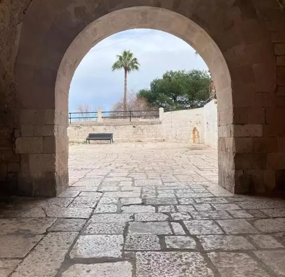 پانسیون Dimora Petra  Suites