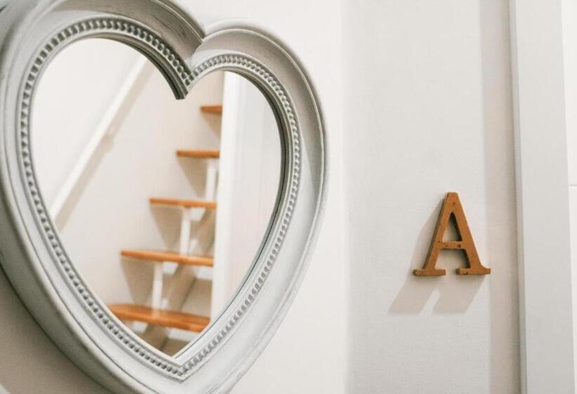 پانسیون Dimora Petra  Suites