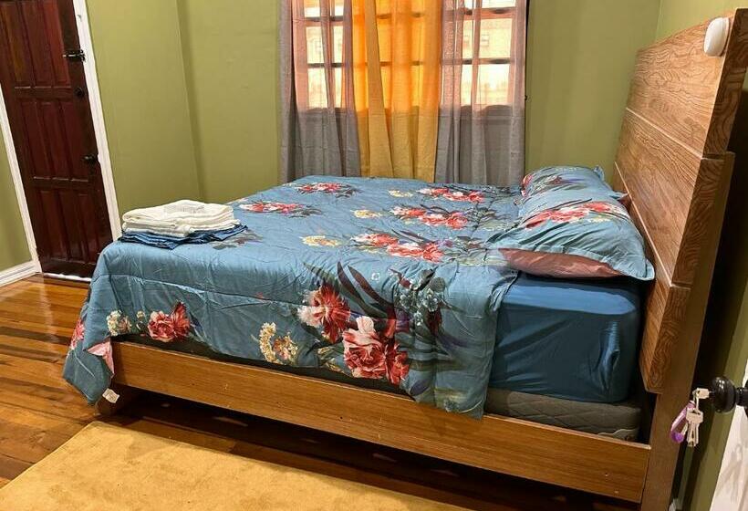 پانسیون Hollywood Guesthouse