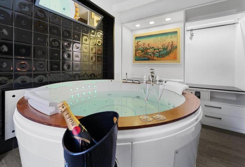 פנסיון Ukiyo Suites And Rooms