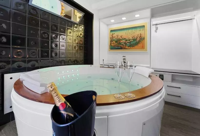 ペンション Ukiyo Suites And Rooms