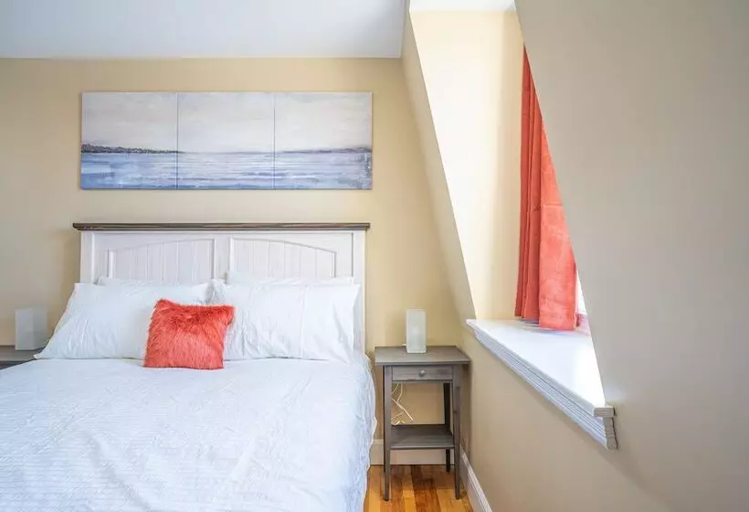 Retkeilymaja Riverside Inn