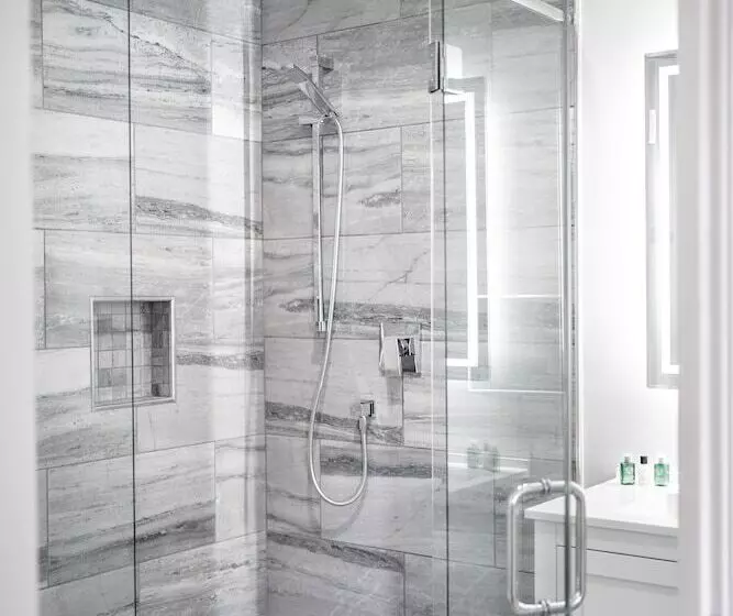 Retkeilymaja Riverside Inn