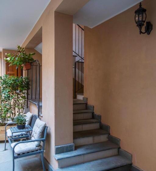 تختخواب و صبحانه La Casa Del Sarto   Rooms And Apartments