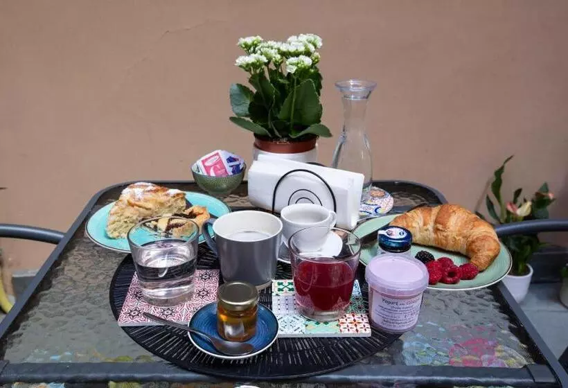 تختخواب و صبحانه La Casa Del Sarto   Rooms And Apartments