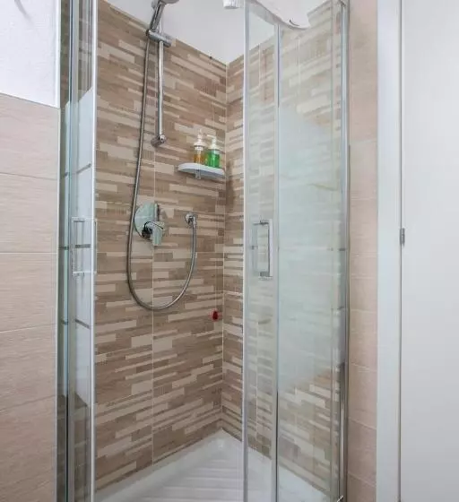 تختخواب و صبحانه La Casa Del Sarto   Rooms And Apartments