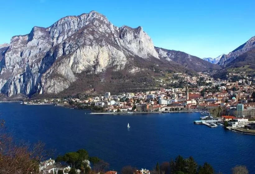 تختخواب و صبحانه La Casa Del Sarto   Rooms And Apartments