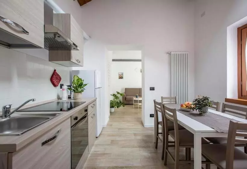 تختخواب و صبحانه La Casa Del Sarto   Rooms And Apartments