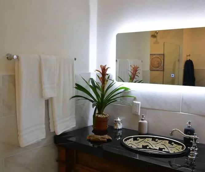 تختخواب و صبحانه Palazzo Del Valle, Alojamiento Y Desayuno