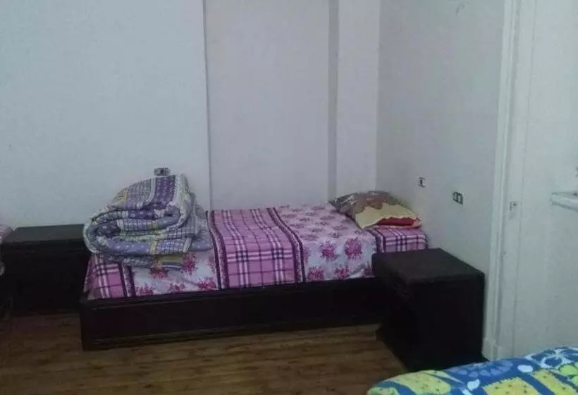Grand Safari Hostel