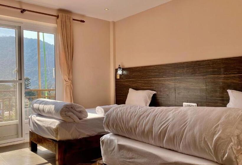 Hostel The Good Earth Pvt. Ltd