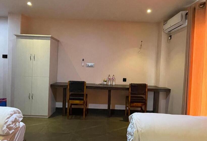 Hostel The Good Earth Pvt. Ltd