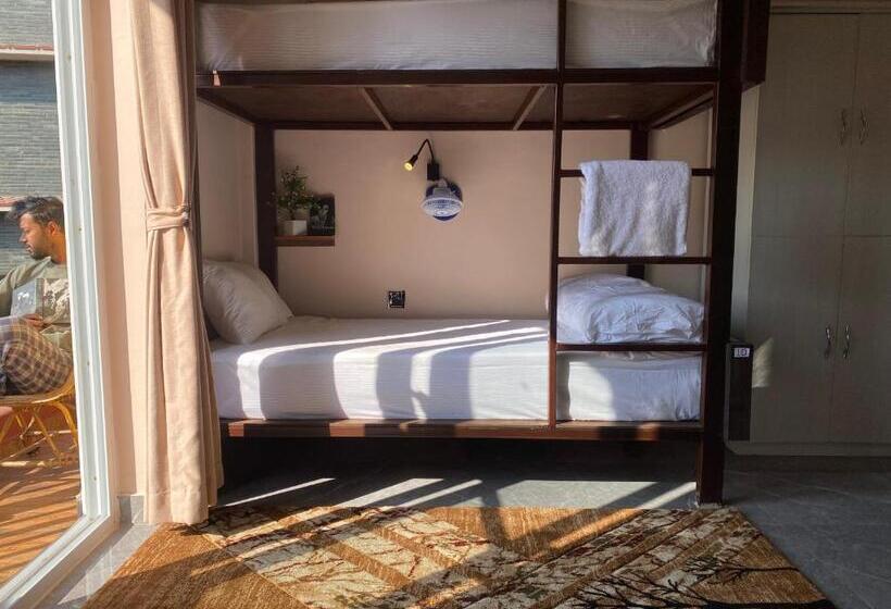 Hostel The Good Earth Pvt. Ltd