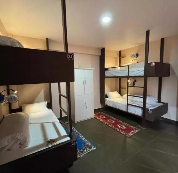 Hostel The Good Earth Pvt. Ltd
