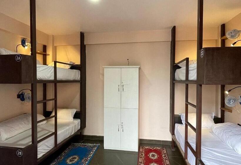 Hostel The Good Earth Pvt. Ltd