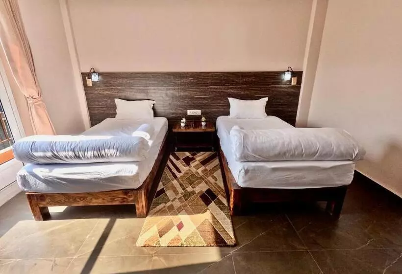 Hostel The Good Earth Pvt. Ltd