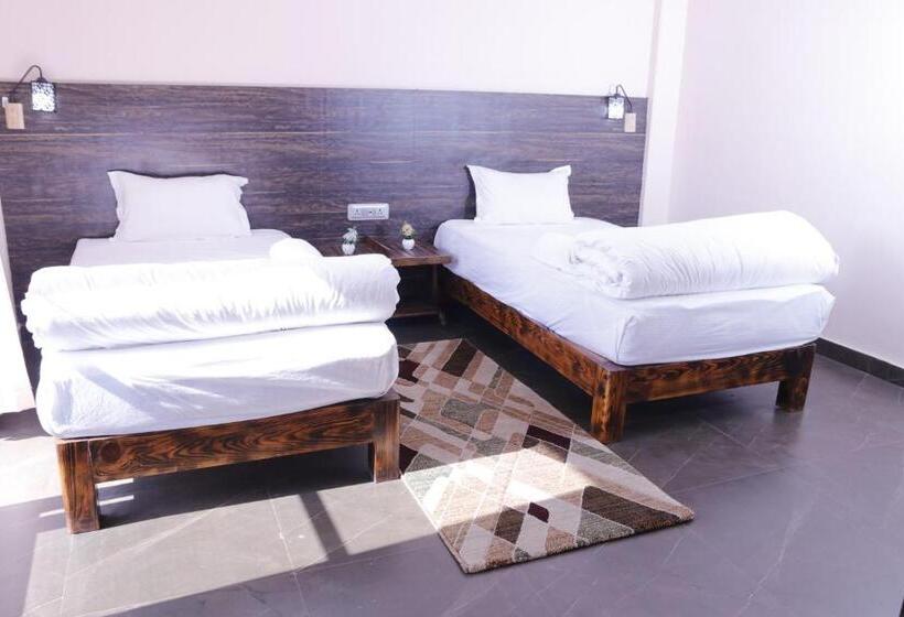 Hostel The Good Earth Pvt. Ltd