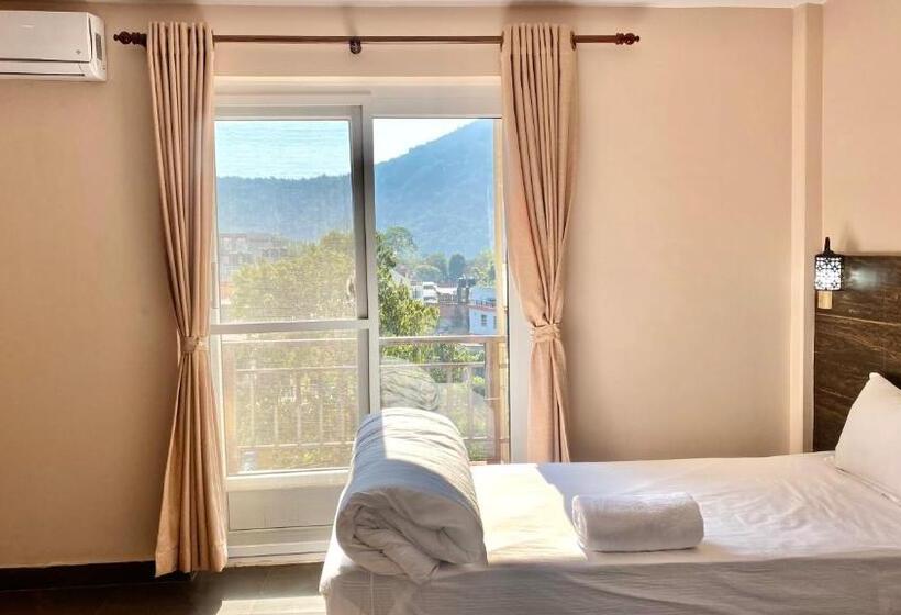 Hostel The Good Earth Pvt. Ltd