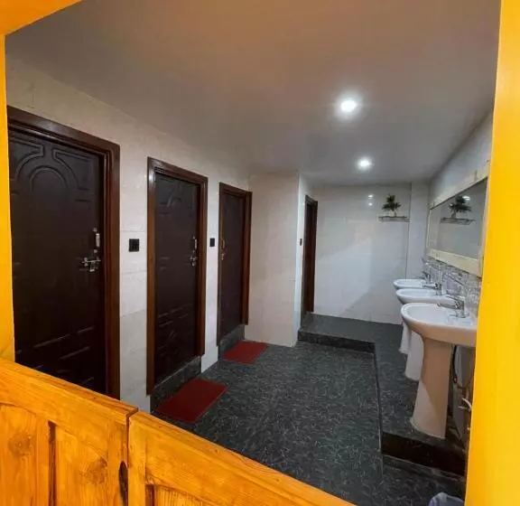 Hostel The Good Earth Pvt. Ltd