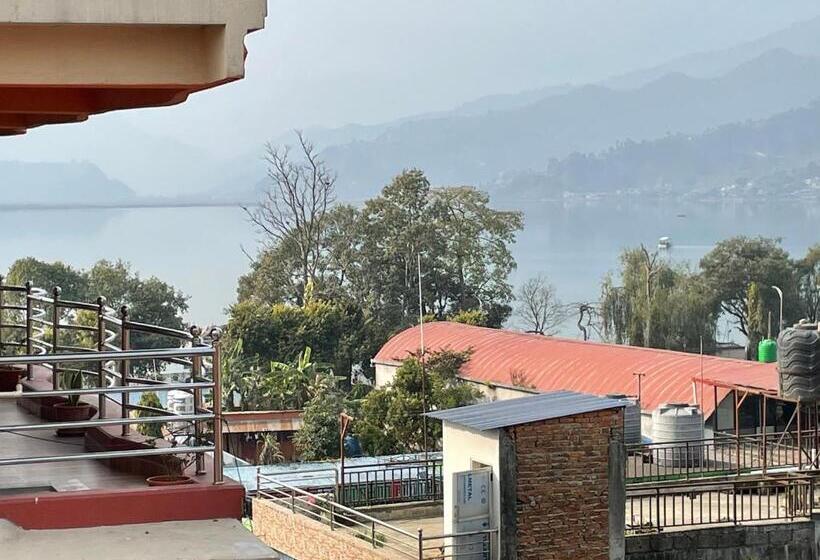 Hostel The Good Earth Pvt. Ltd