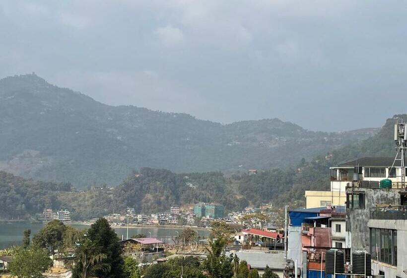 Hostel The Good Earth Pvt. Ltd