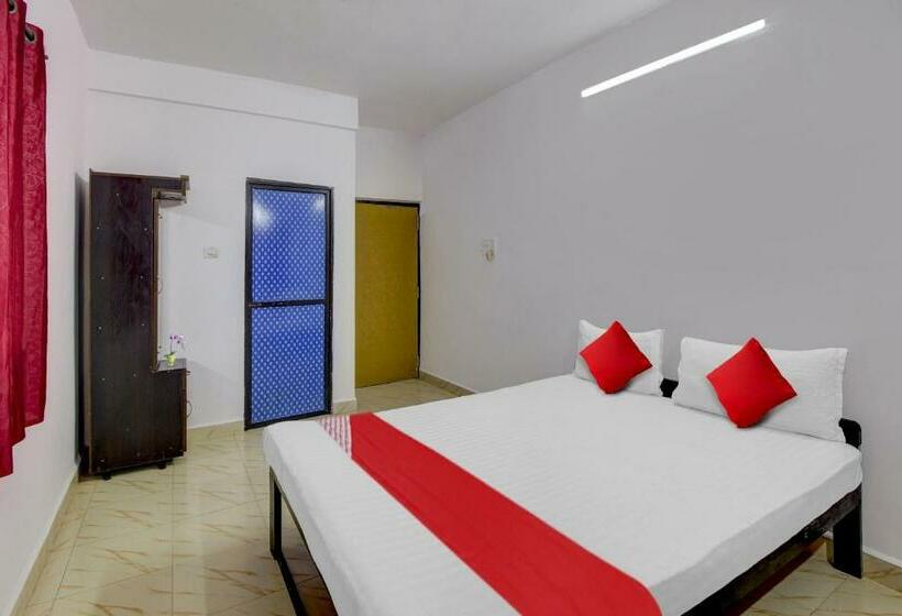 Flagship Hotel K S Inn Small Town