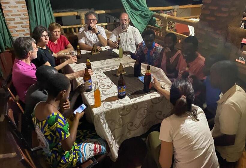 هتل Maison D Accueil Fondation San Filippo Neri