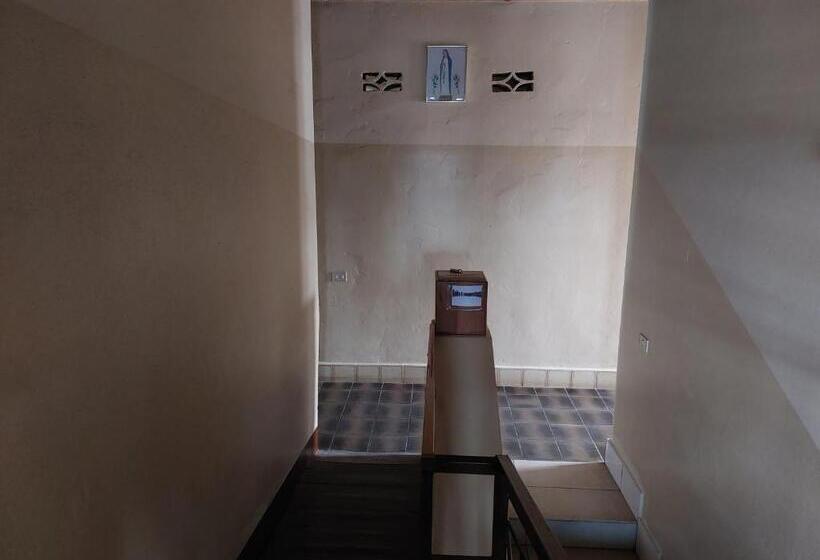 هتل Maison D Accueil Fondation San Filippo Neri