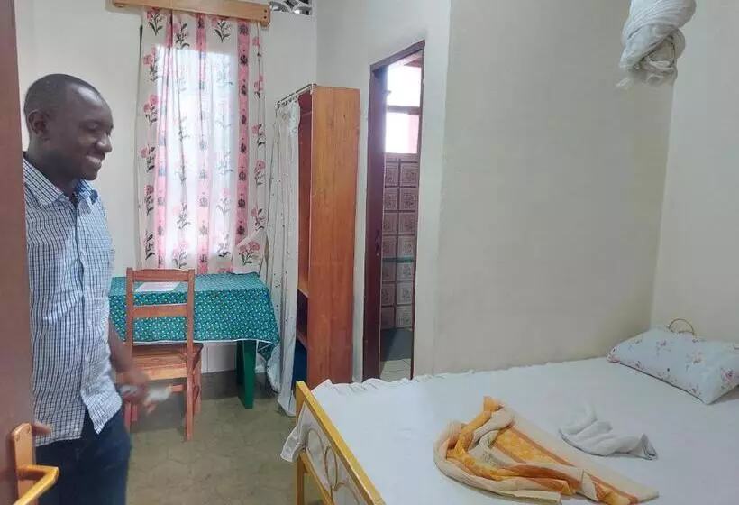 هتل Maison D Accueil   Fondation San Filippo Neri