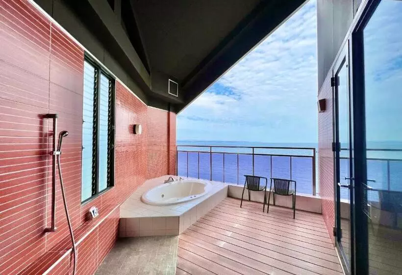 Hotelli Sky Tower Sweet 4 Beppu, Resort Love