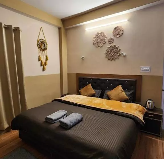 ホテル Woodzo Kasol