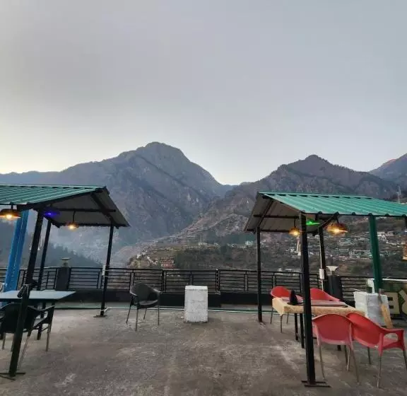 ホテル Woodzo Kasol