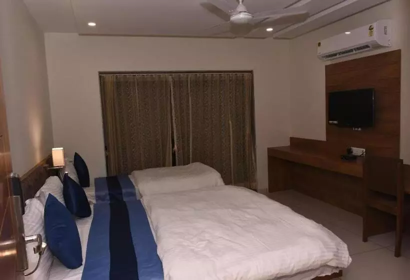 Majatalo Golden Palace &s