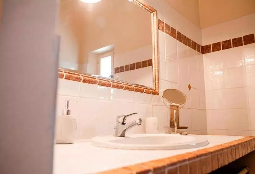 Majatalo Mas De Lure