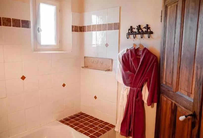 Majatalo Mas De Lure