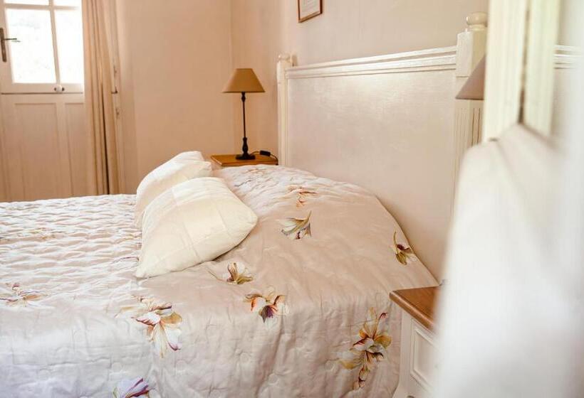 膳宿费 Mas De Lure