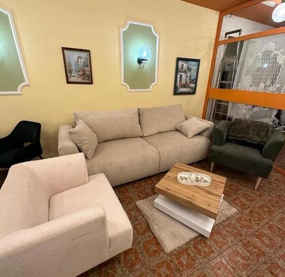 Pension Columbia Inkl. Frühstück Im Zentraum