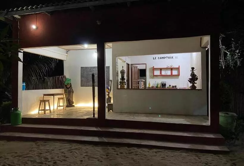 هاستل Cdac Elijah   Espace Culturel