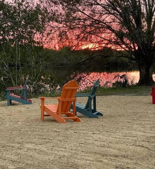 Beautiful Waterfront Condo 1