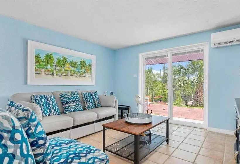 Beautiful Waterfront Condo 1