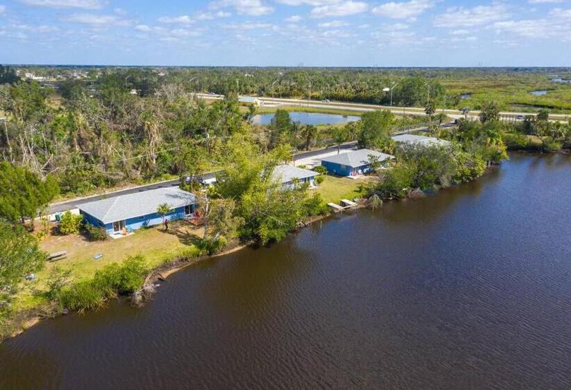 Beautiful Waterfront Condo 1