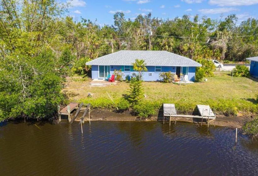 Beautiful Waterfront Condo 1