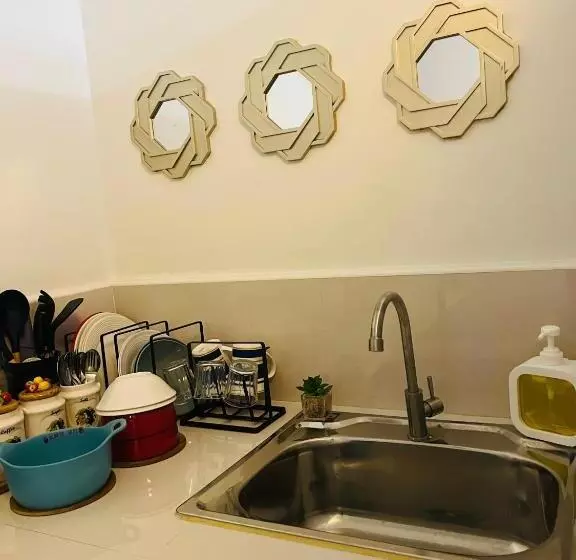 Condo Staycation At Valenzuela I Studio Type