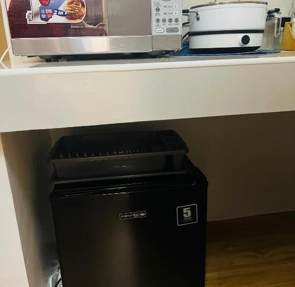 Condo Staycation At Valenzuela I Studio Type