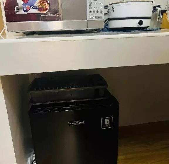 Condo Staycation At Valenzuela I Studio Type