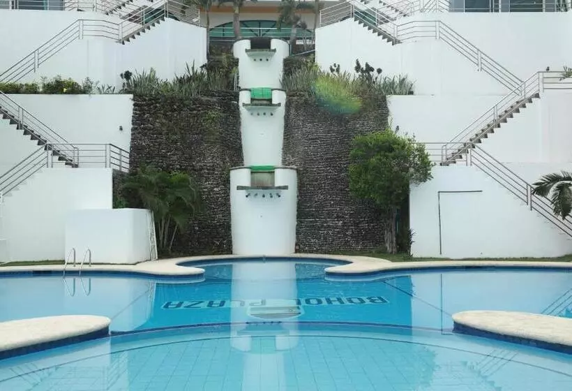 ホテル Bohol Plaza Mountain Resort And Restaurant