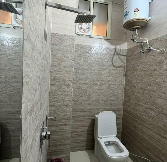 בית מלון כפרי Shanti Residency